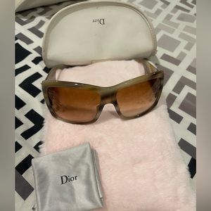 DIOR VINTAGE SUNGLASSES